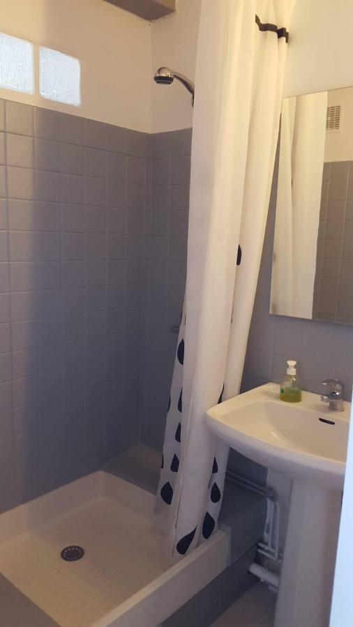 Studio 2 Personnes Vue Marais Salant Parking Et Terrasse Proche Commodite Hyères Exteriör bild